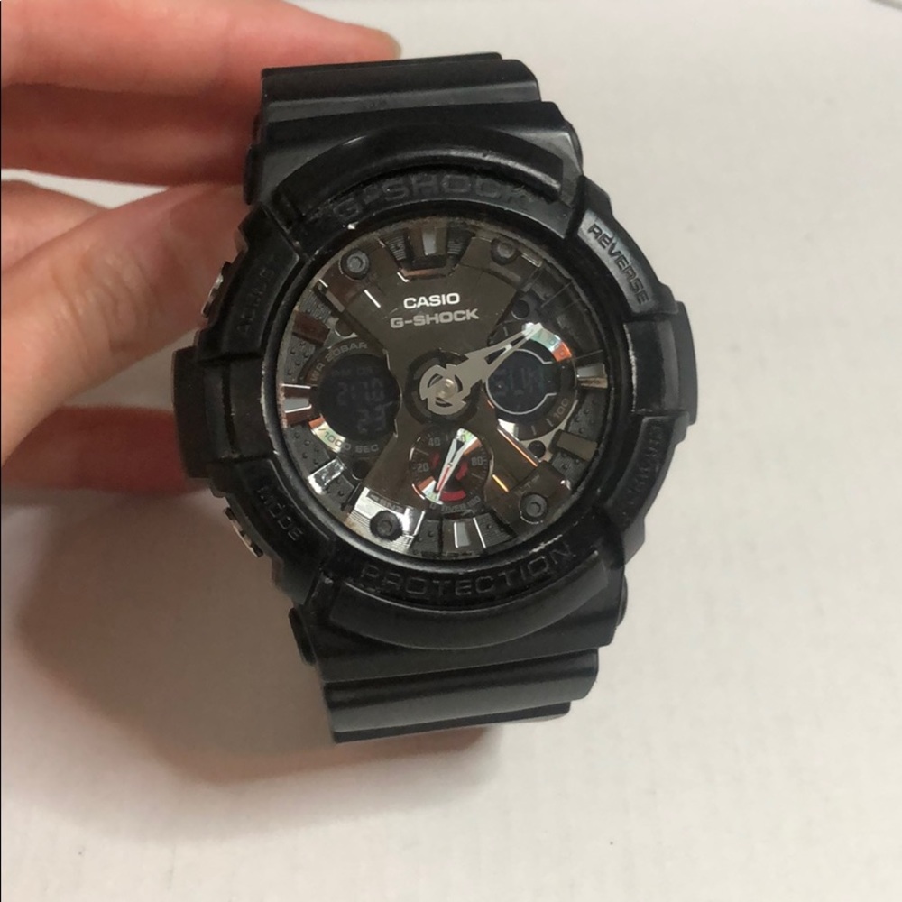 Men’s G-Shock Watch - Picture 3 of 4